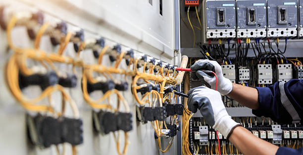 Professional Electrician technician working in Longview, TX